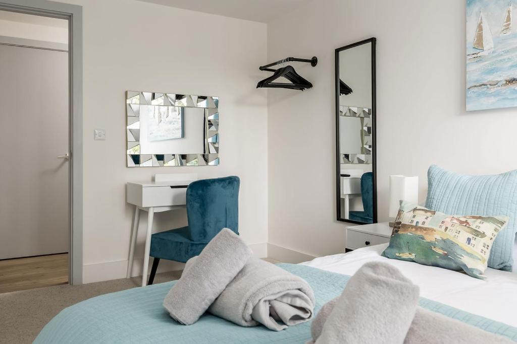 Stylish Town Centre Apartment, W Parking, Nr Beach Bournemouth Exteriör bild