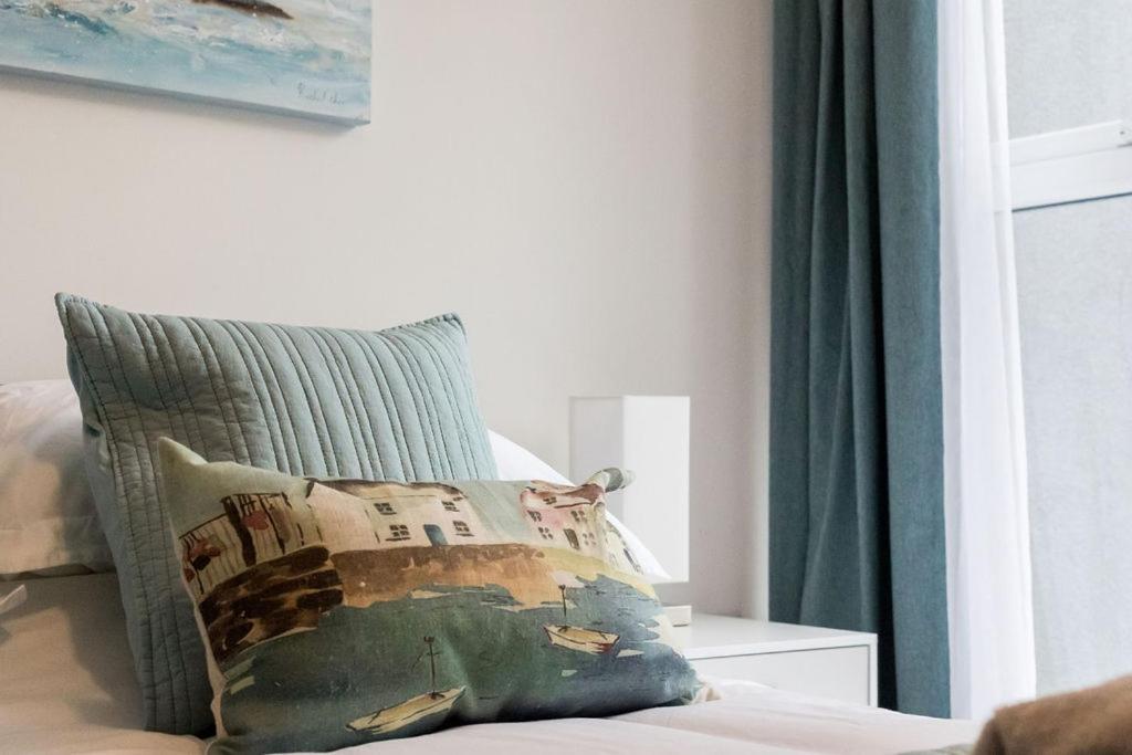 Stylish Town Centre Apartment, W Parking, Nr Beach Bournemouth Exteriör bild