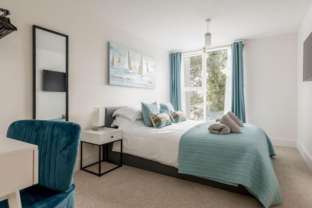 Stylish Town Centre Apartment, W Parking, Nr Beach Bournemouth Exteriör bild